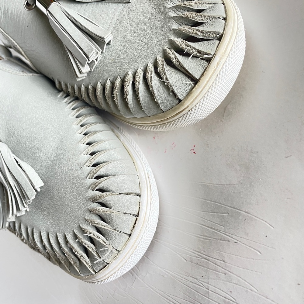 J Slides Moccasin Cheyenne Tassel Gray Leather Slip-on Sneakers Shoes Flats 7.5 - Picture 5 of 12